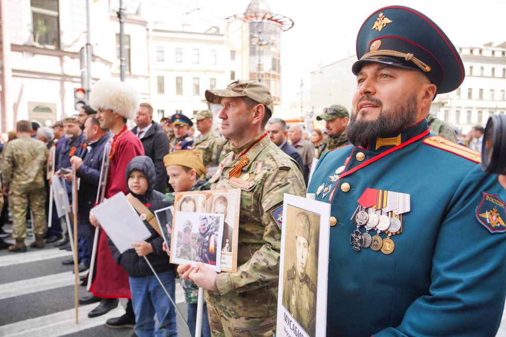 Шествие Бессмертный полк4.jpg